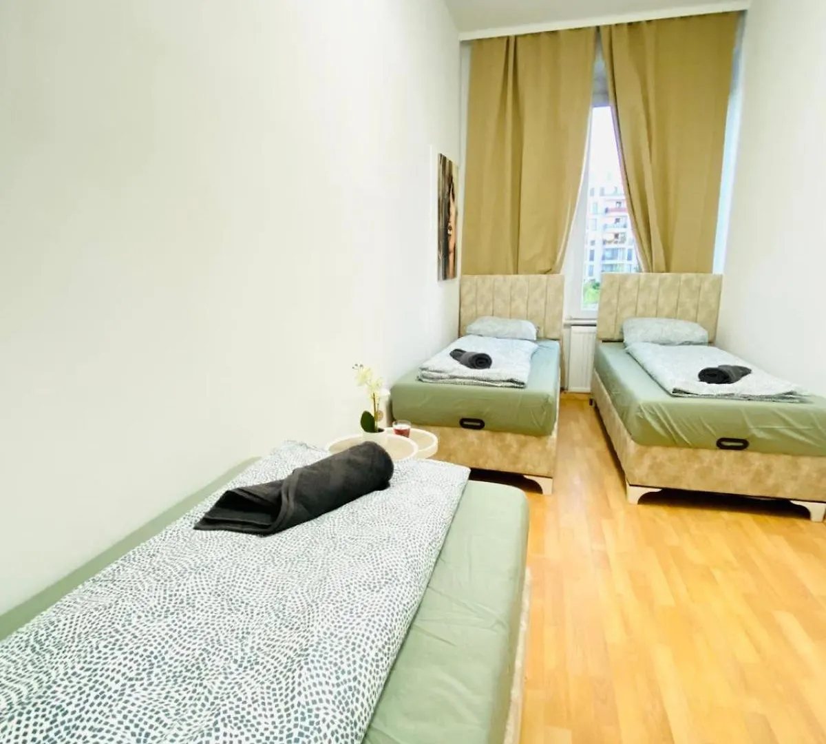 Bright 5Br Shared Apartment W Great Transport Link Wien