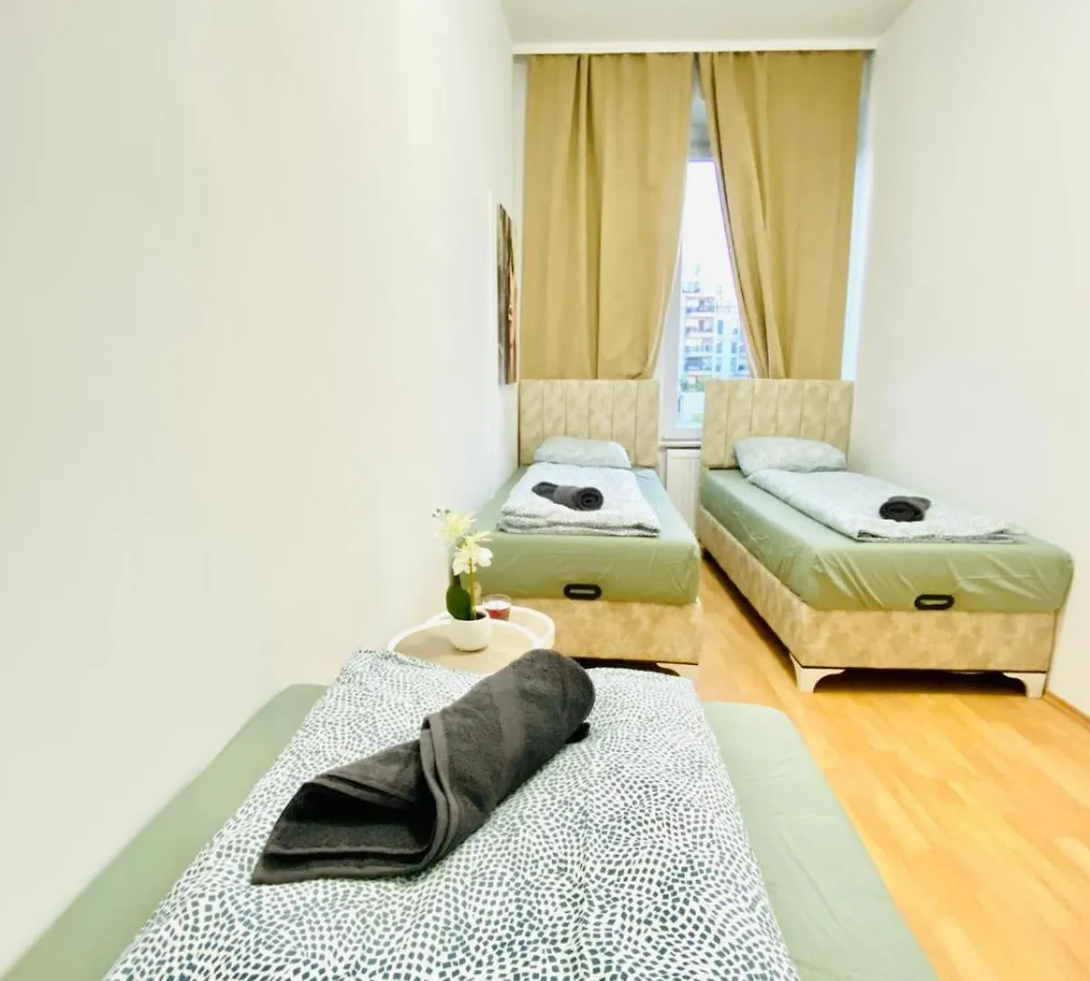 Bright 5Br Shared Apartment W Great Transport Link Wien 0*,  Österreich