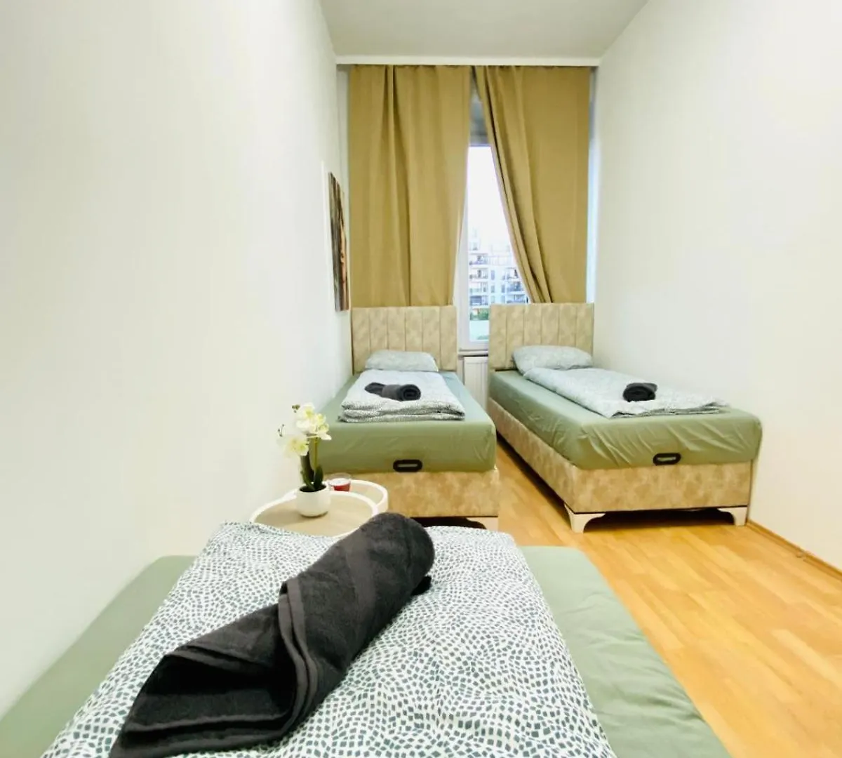 Bright 5Br Shared Apartment W Great Transport Link Wien