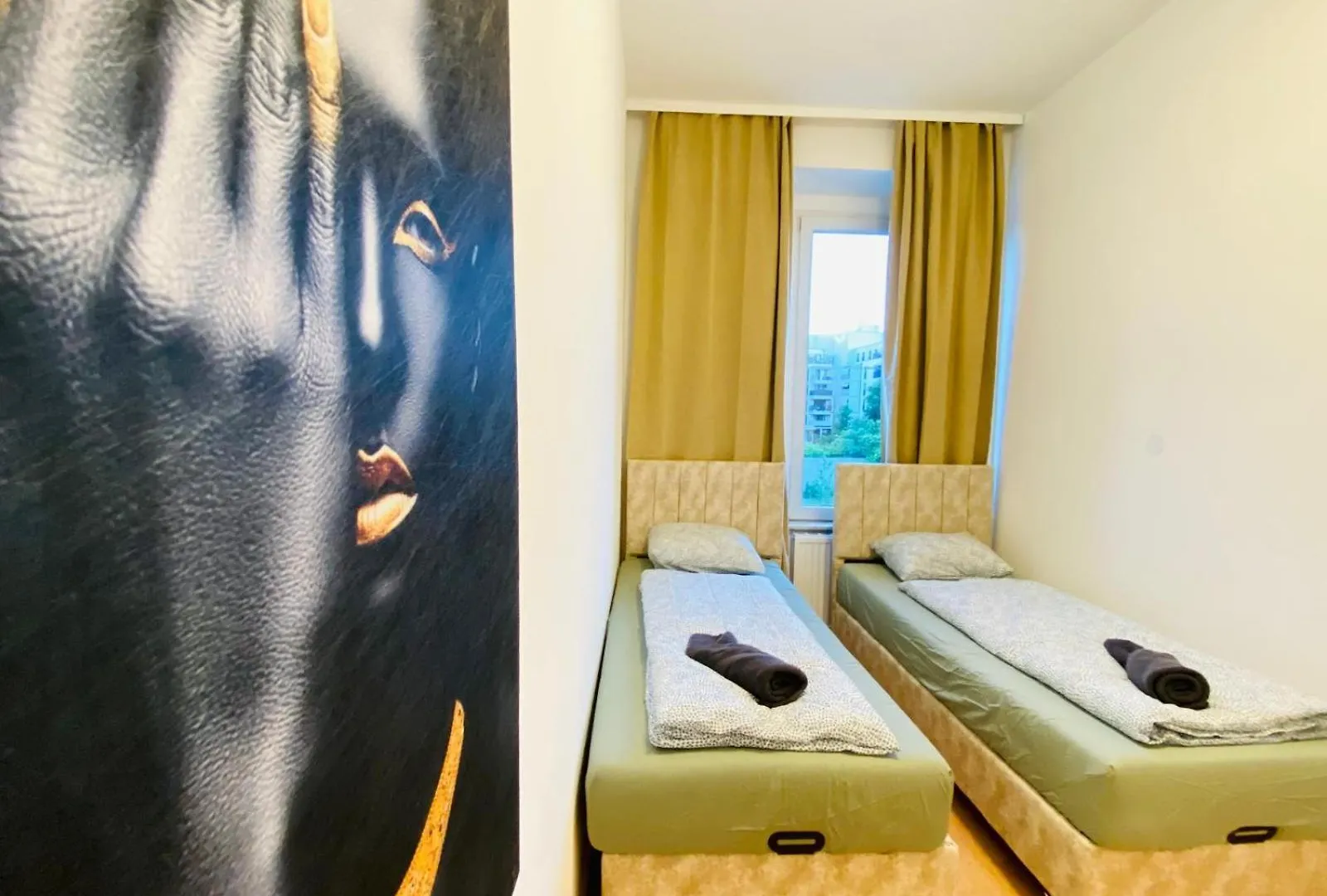 Bright 5Br Shared Apartment W Great Transport Link Wien 0*,  Österreich