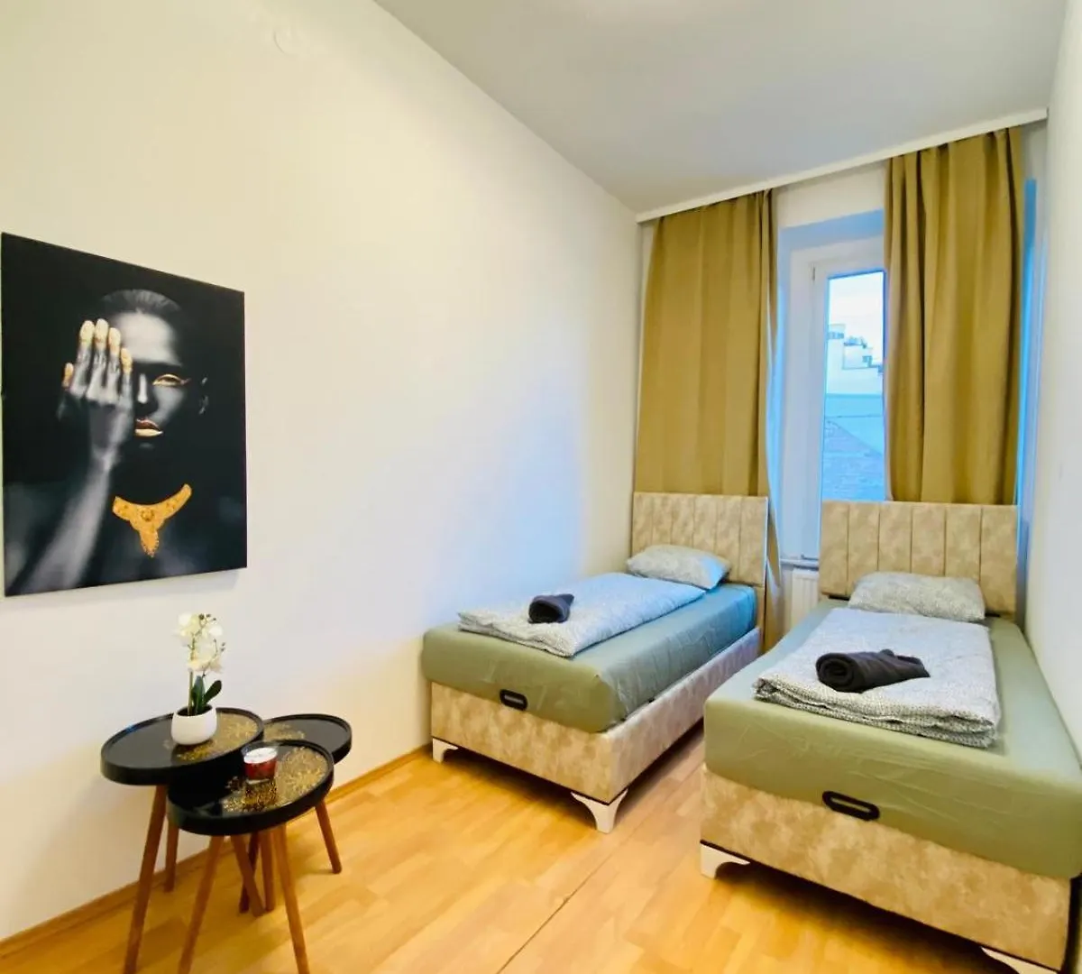 Bright 5Br Shared Apartment W Great Transport Link Wien