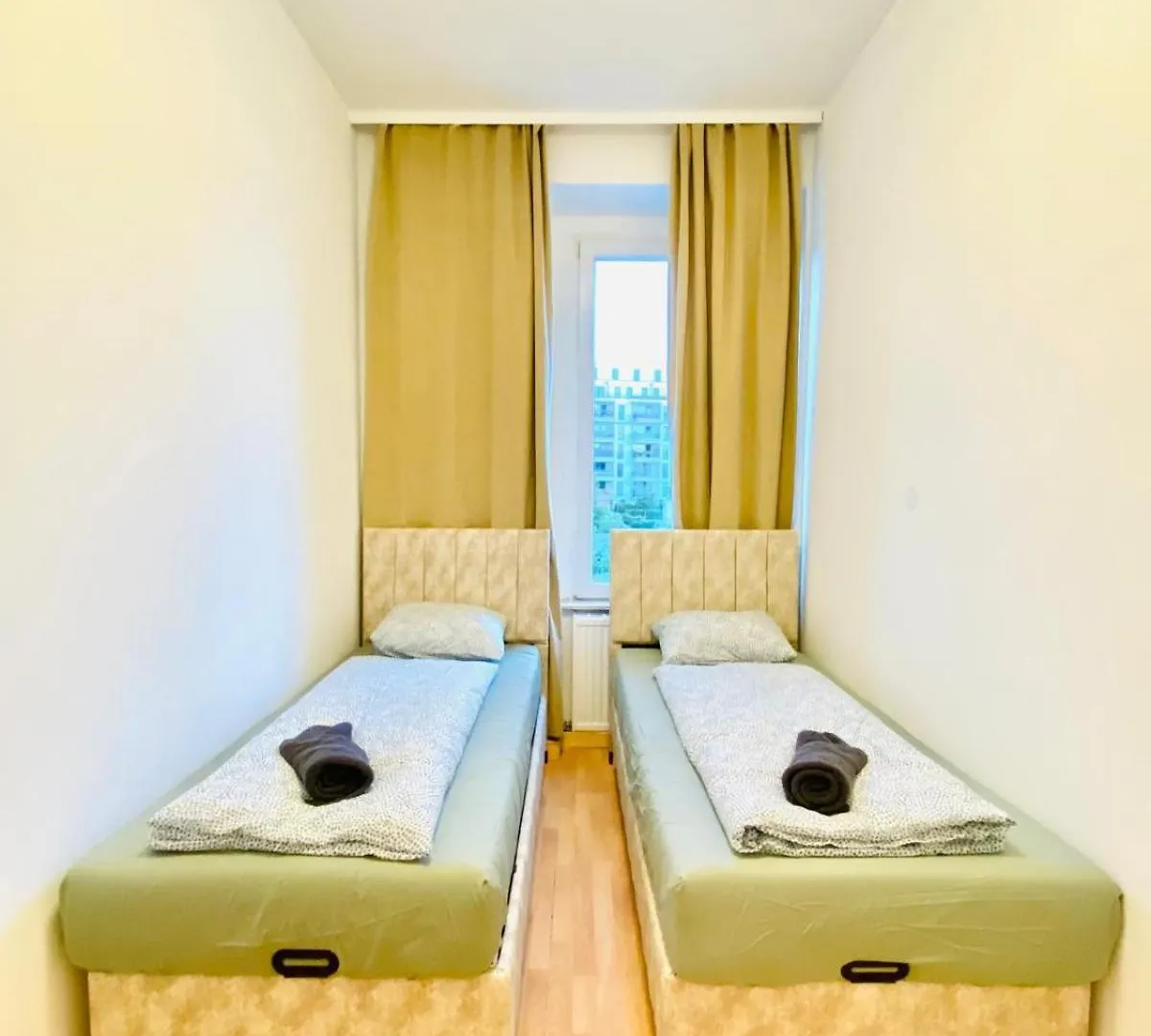 Bright 5Br Shared Apartment W Great Transport Link Wien