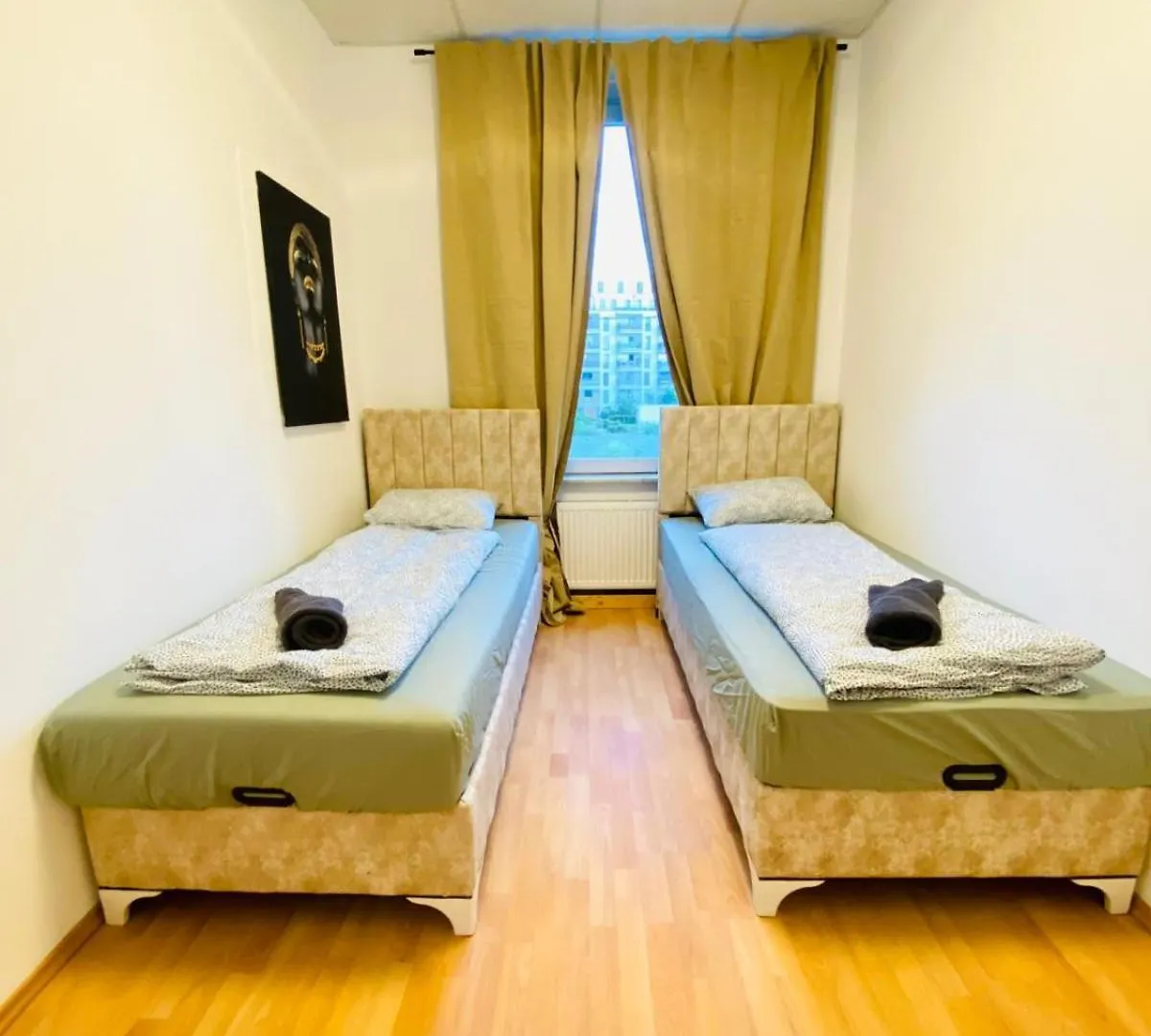 Bright 5Br Shared Apartment W Great Transport Link Wien