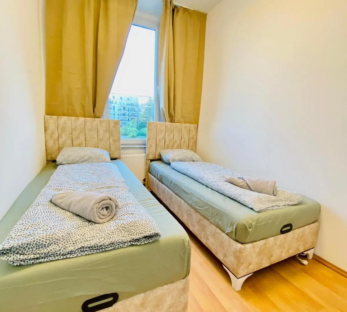 Bright 5Br Shared Apartment W Great Transport Link Wien