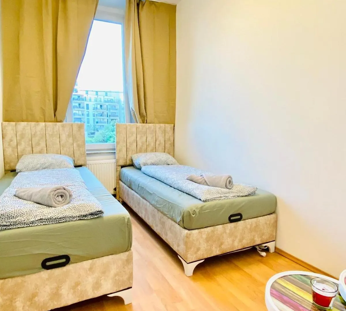 Bright 5Br Shared Apartment W Great Transport Link Wien
